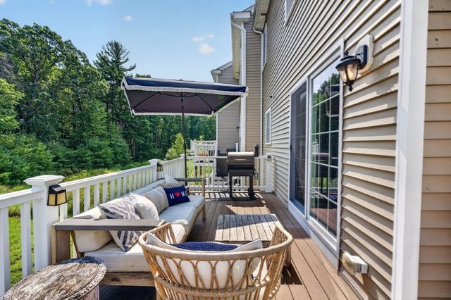 92 Turtle Brook Rd 92, Canton, MA 02021