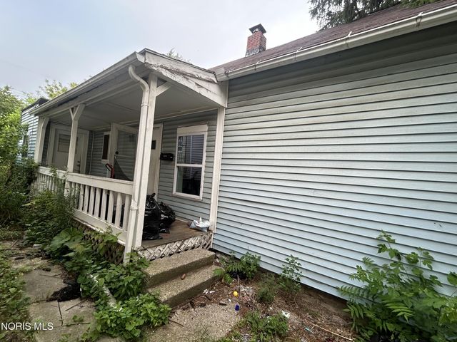 4135 Walker Avenue, Toledo, OH 43612