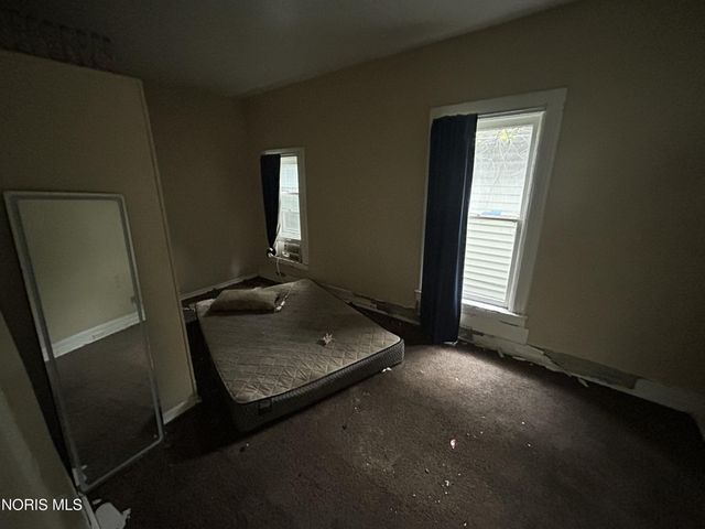 4135 Walker Avenue, Toledo, OH 43612
