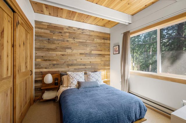 2483 Karock Rd, Dorrington, CA 95223