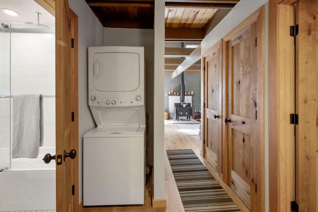 2483 Karock Rd, Dorrington, CA 95223