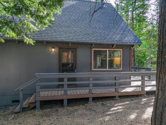 2483 Karock Rd, Dorrington, CA 95223