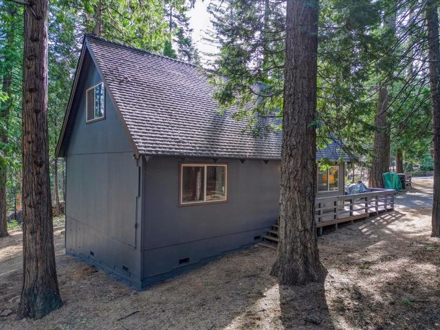 2483 Karock Rd, Dorrington, CA 95223