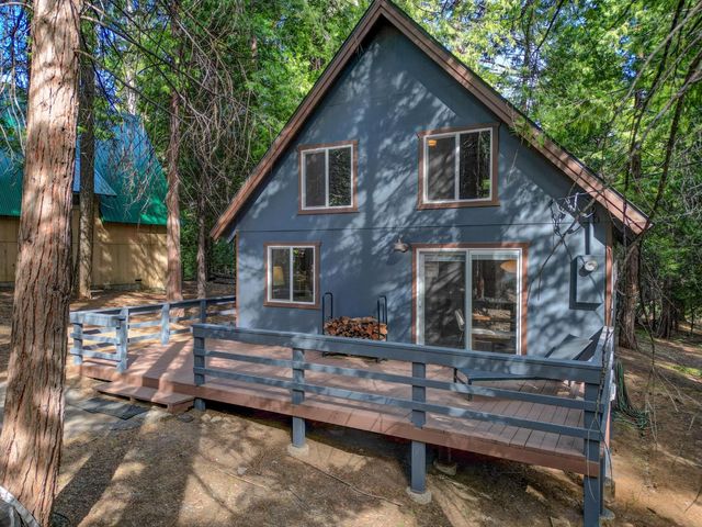 2483 Karock Rd, Dorrington, CA 95223