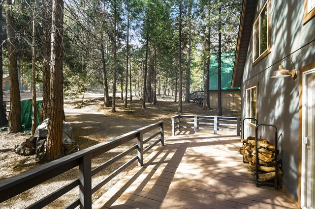 2483 Karock Rd, Dorrington, CA 95223