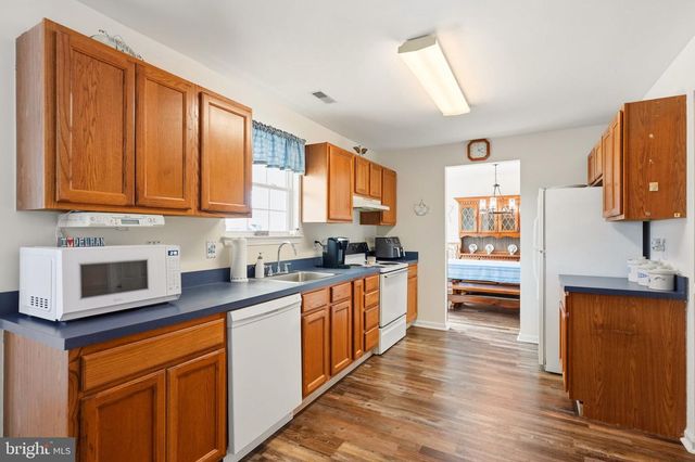 9 ROSLYN DR, Delran Twp, NJ 08075