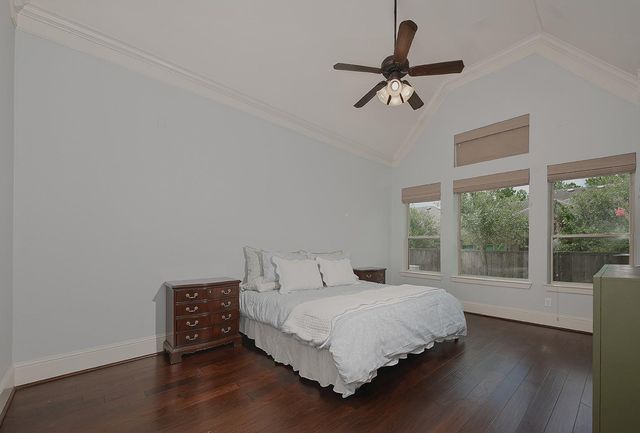 66 W Sawyer Ridge Drive, The Woodlands, TX 77389