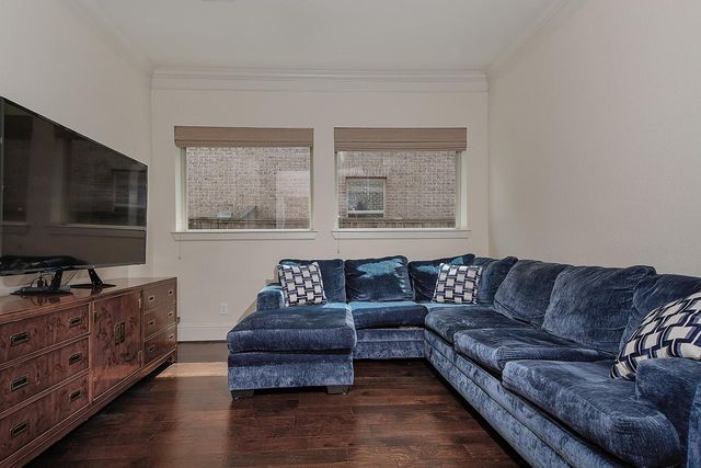 66 W Sawyer Ridge Drive, The Woodlands, TX 77389