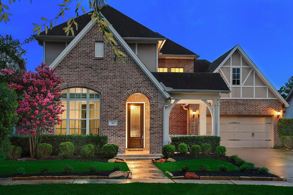 66 W Sawyer Ridge Drive, The Woodlands, TX 77389