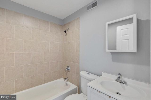 1711 N GRATZ ST, Philadelphia, PA 19121