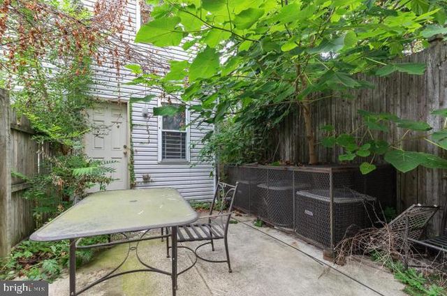 1711 N GRATZ ST, Philadelphia, PA 19121