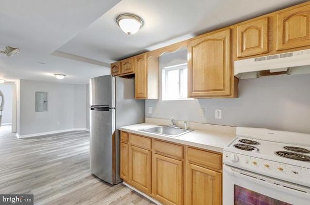 1711 N GRATZ ST, Philadelphia, PA 19121
