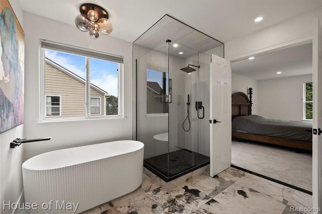 1767 Carriage Hill, Commerce Twp, MI 48382