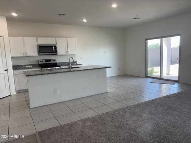 3212 E VALLEYHIGH Trail, San Tan Valley, AZ 85143