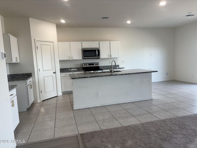3212 E VALLEYHIGH Trail, San Tan Valley, AZ 85143