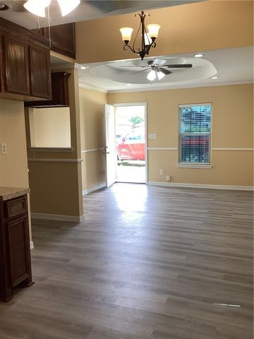201 E 9th St no, Alice, TX 78332
