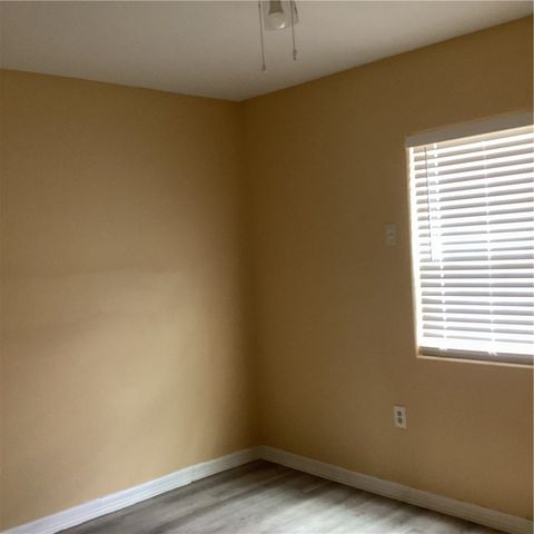 201 E 9th St no, Alice, TX 78332
