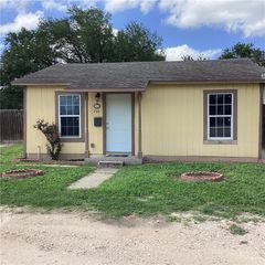 201 E 9th St no, Alice, TX 78332
