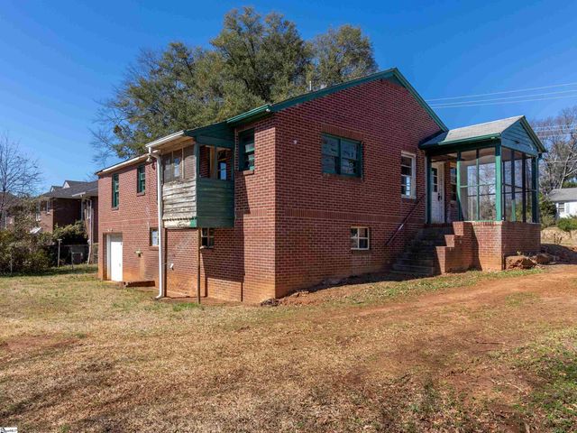 2006 E North Street, Greenville, SC 29607