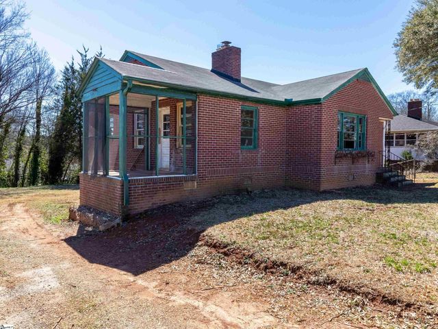 2006 E North Street, Greenville, SC 29607