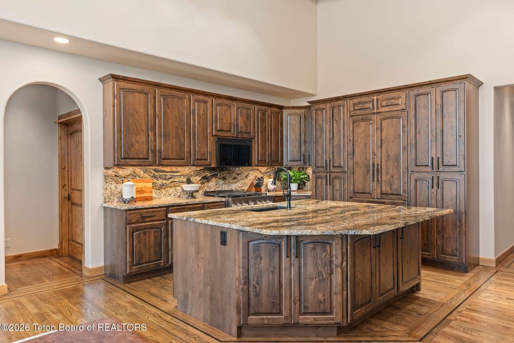 268 WILLOW LAKE Drive, Alpine, WY 83128 photo 17