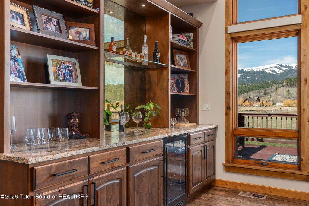 268 WILLOW LAKE Drive, Alpine, WY 83128 photo 20