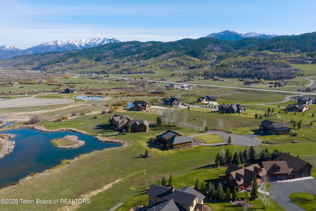 268 WILLOW LAKE Drive, Alpine, WY 83128 photo 39