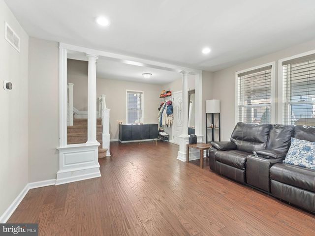 176 LEEDS PL, Woodbury, NJ 08096