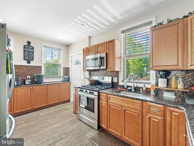 176 LEEDS PL, Woodbury, NJ 08096