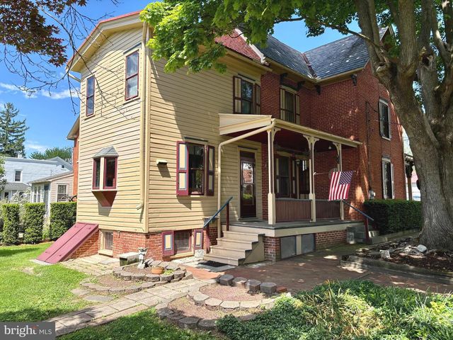 101 MILLER ST, Strasburg, PA 17579