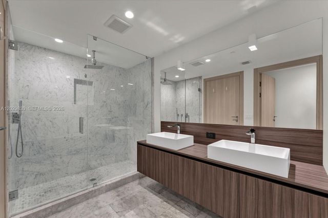 1000 Brickell Plaza 3602, Miami, FL 33131