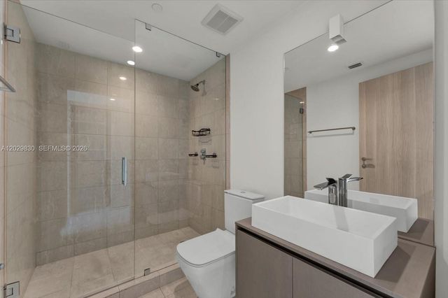 1000 Brickell Plaza 3602, Miami, FL 33131