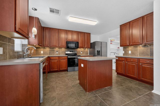 15751 Cotton Tail, San Antonio, TX 78255