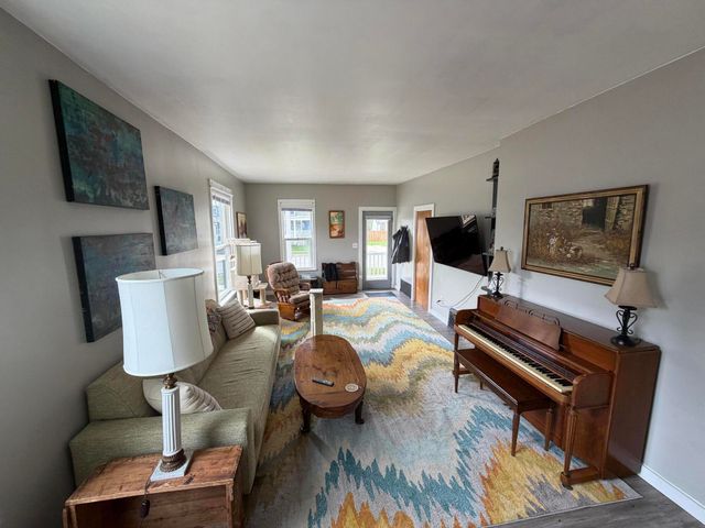 52 Iona Avenue, Muskegon City, MI 49442