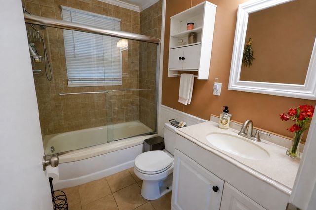 98 Van Kleeck Rd, Millis, MA 02054