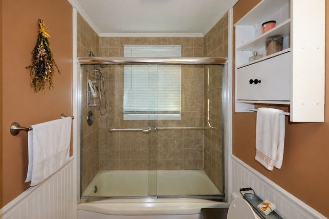 98 Van Kleeck Rd, Millis, MA 02054