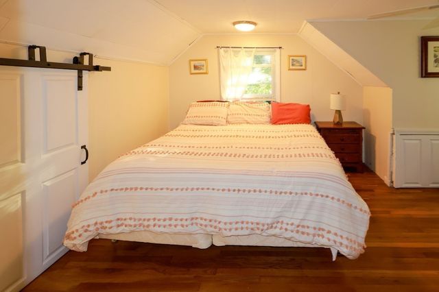 98 Van Kleeck Rd, Millis, MA 02054