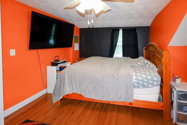 98 Van Kleeck Rd, Millis, MA 02054