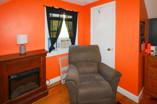 98 Van Kleeck Rd, Millis, MA 02054