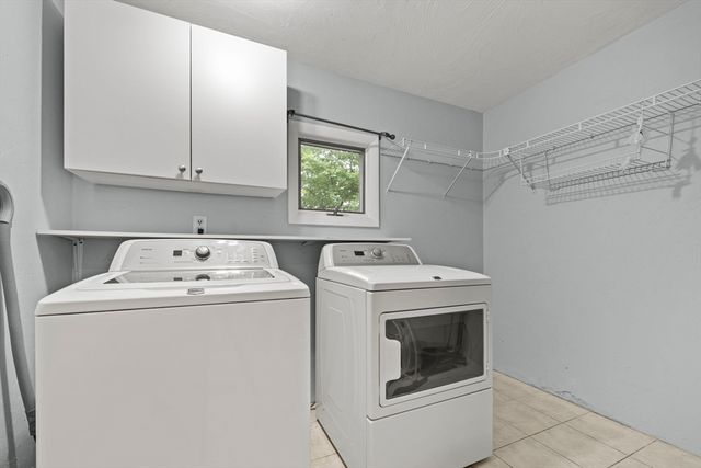 134 Marshall Ave, Lowell, MA 01851