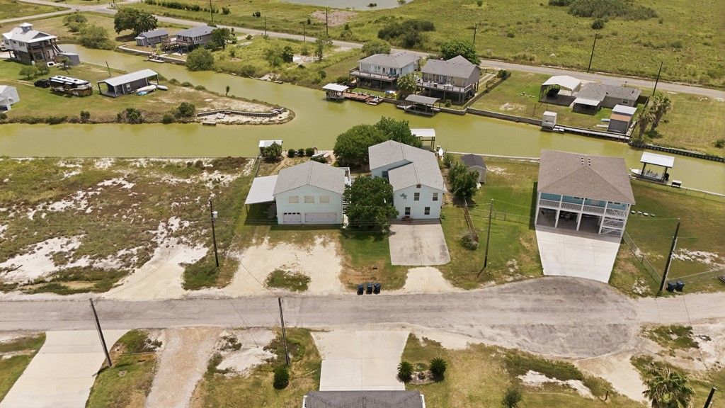 126 Canvasback, Rockport, TX 78382 — photo 2