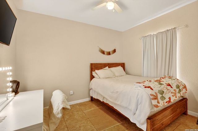 115 Lorenz, Stockdale, TX 78160