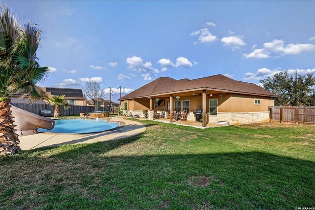 115 Lorenz, Stockdale, TX 78160