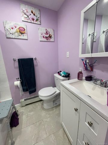 240-04 68th Avenue 31, Douglaston, NY 11362