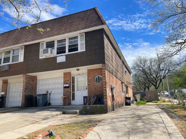 240-04 68th Avenue 31, Douglaston, NY 11362