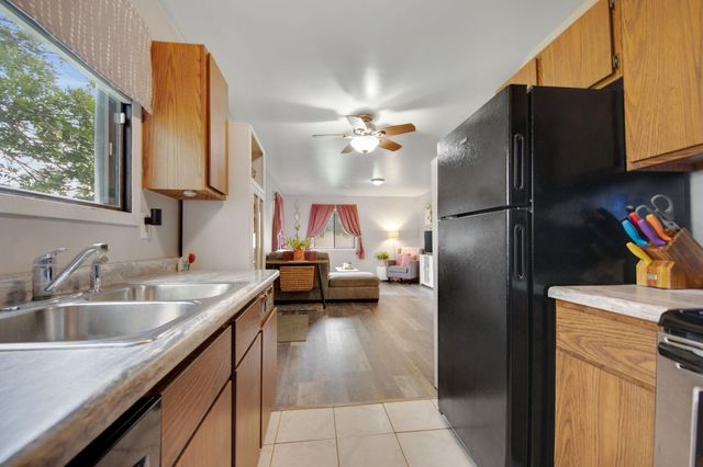 6614 84th Court N, Brooklyn Park, MN 55445