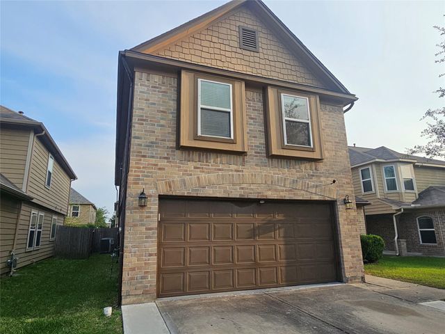 9938 Swallow Drive, Conroe, TX 77385