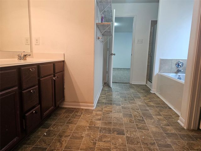 9938 Swallow Drive, Conroe, TX 77385