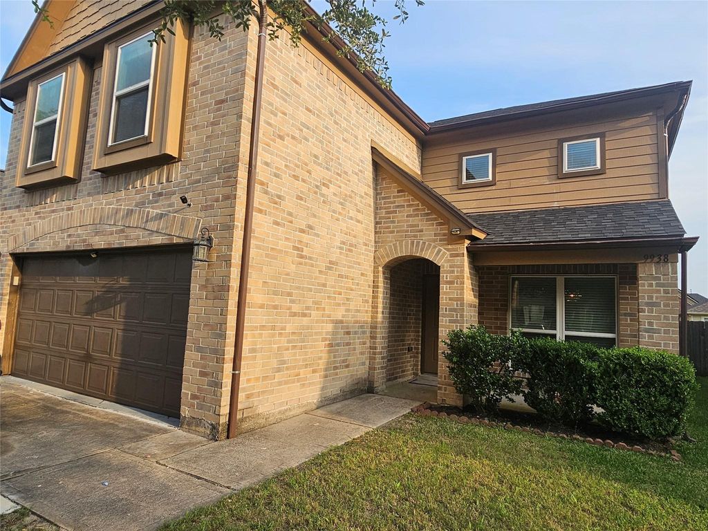 9938 Swallow Drive, Conroe, TX 77385
