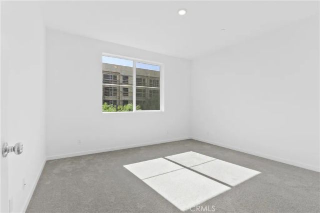 960 N Tangent Privado 305, Ontario, CA 91764